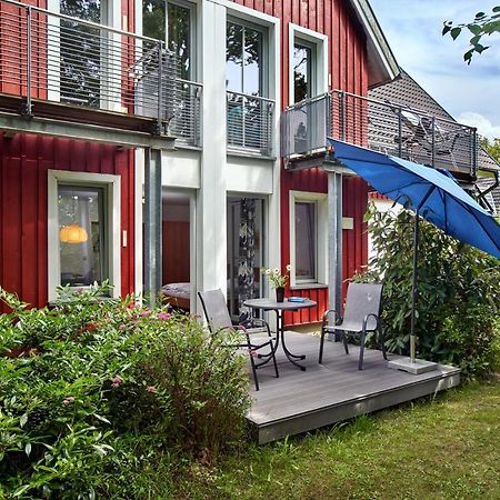 Ferienwohnungen Haus Am Deich Prerow Exterior foto